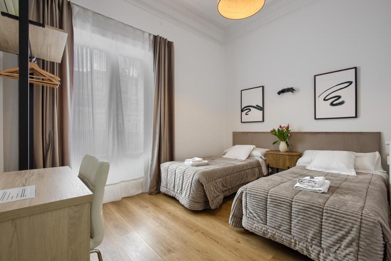 Hostal Besaya Madrid Eksteriør billede
