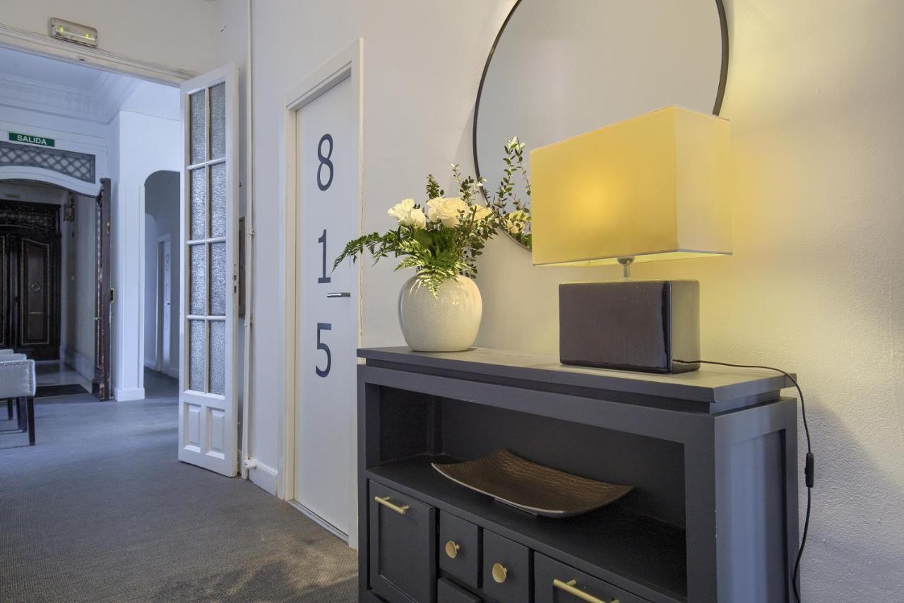Hostal Besaya Madrid Eksteriør billede