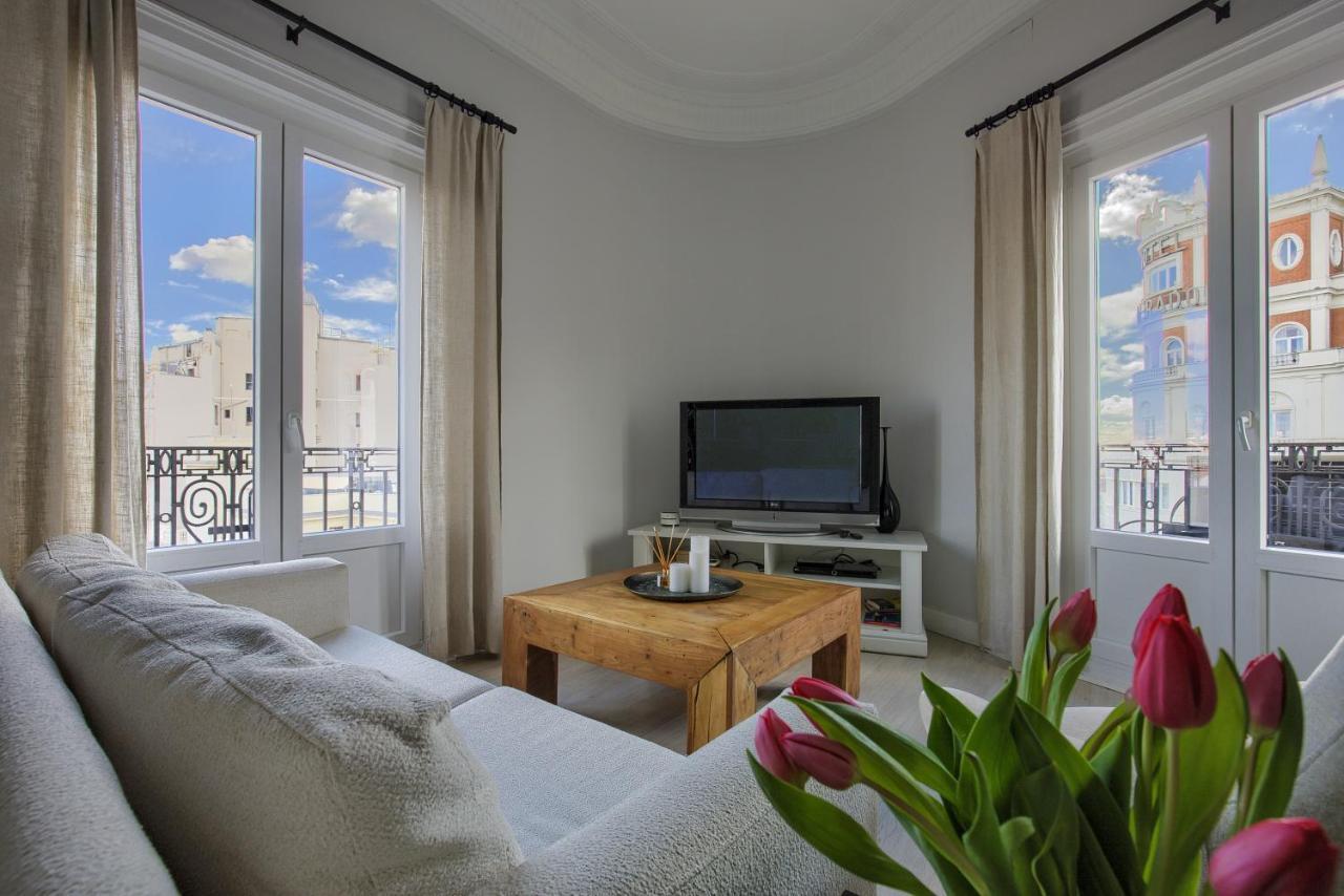 Hostal Besaya Madrid Eksteriør billede