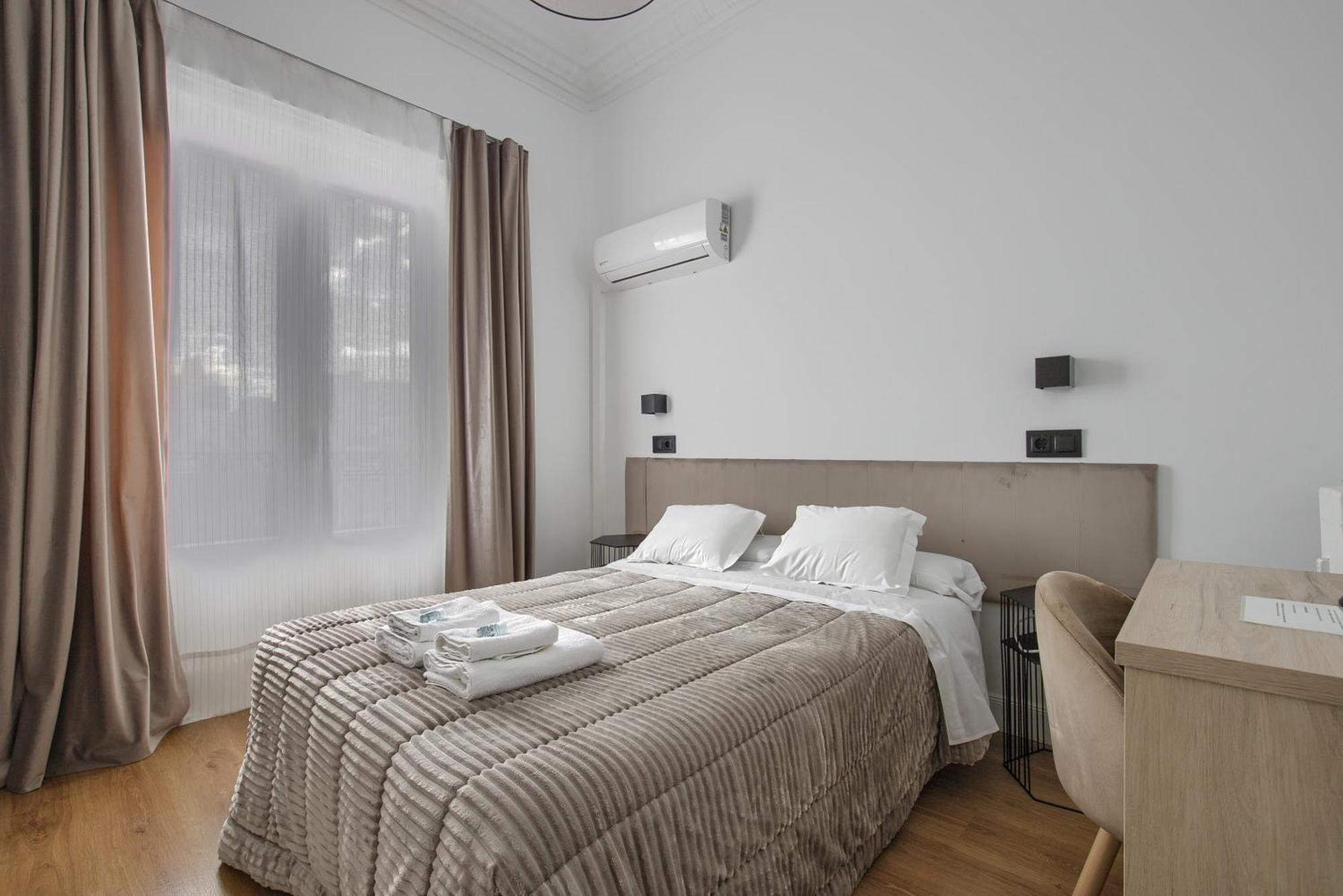 Hostal Besaya Madrid Eksteriør billede