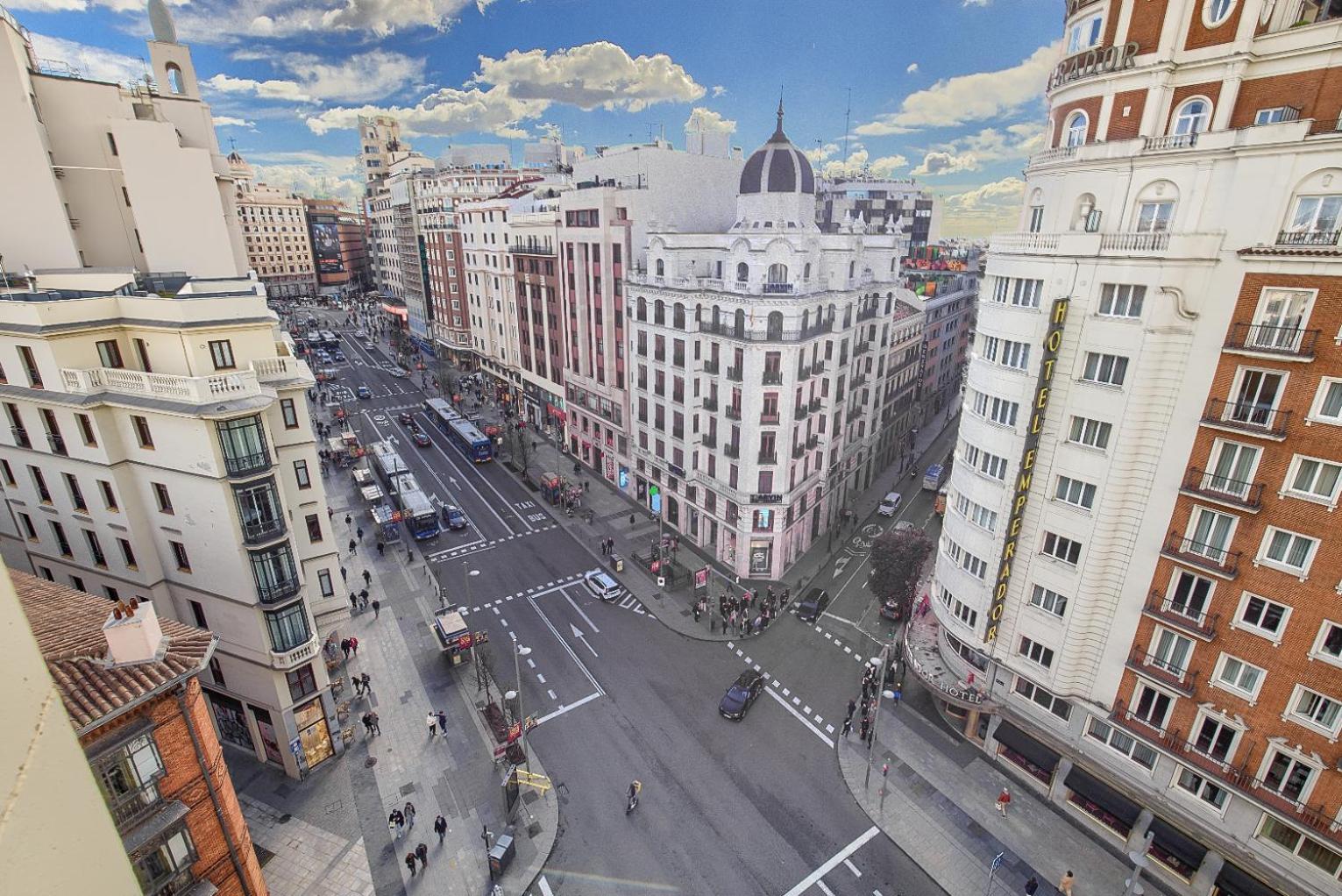 Hostal Besaya Madrid Eksteriør billede