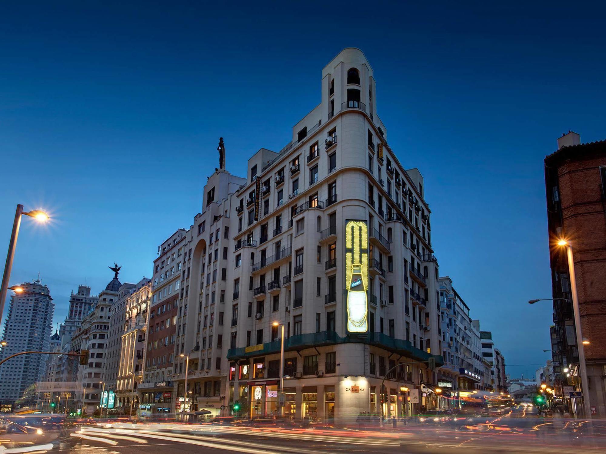 Hostal Besaya Madrid Eksteriør billede